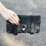 Clutch-Proenza-Schouler-Couro-Preto