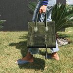 Bolsa-Celine-Phanton-Camurca-Verde-verso