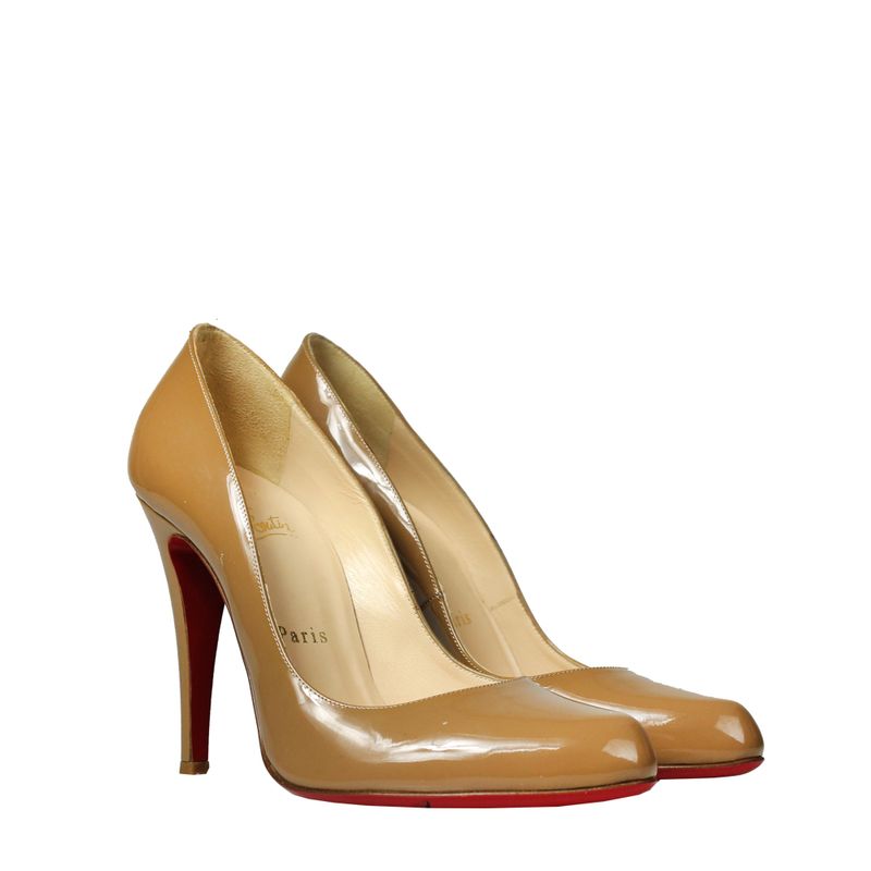 Scarpin-Christian-Louboutin-Bianca-Bege