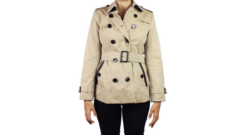 Conheça a Burberry - a icônica marca de luxo britânica do trench coat -  Etiqueta Unica