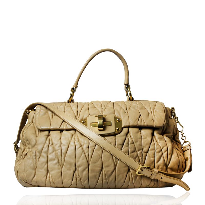 Bolsa-Miu-Miu-Matelasse-Couro-Cru