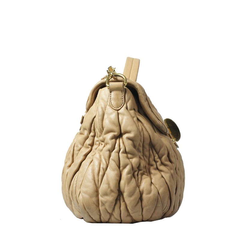 Bolsa-Miu-Miu-Matelasse-Couro-Cru