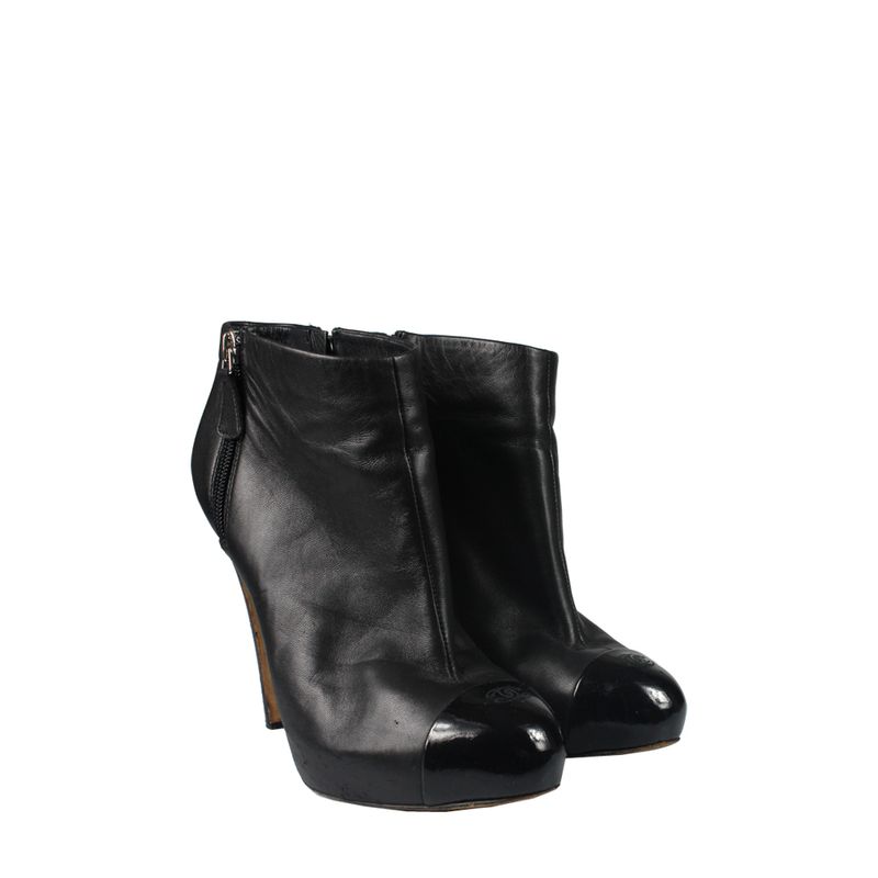 Bota-Chanel-Couro-Preto