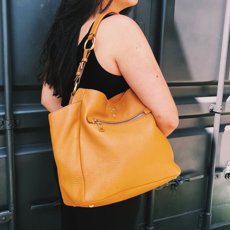 Bolsa-Prada-Vitello-Daino-Camel