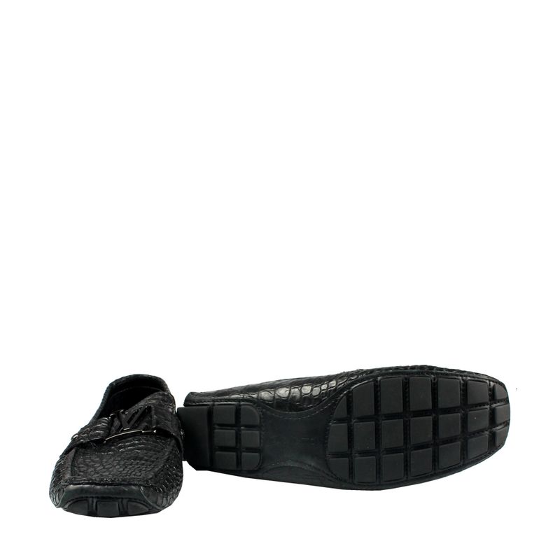 Mocassim-Louis-Vuitton-Couro-Croco-Preto-com-Inicial-LV