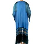 Kimono-Emar-Batalha-Azul-com-Croche-e-Franjas-em-seda