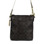 Bolsa-Coach-Kitt-Messenger-Monograma
