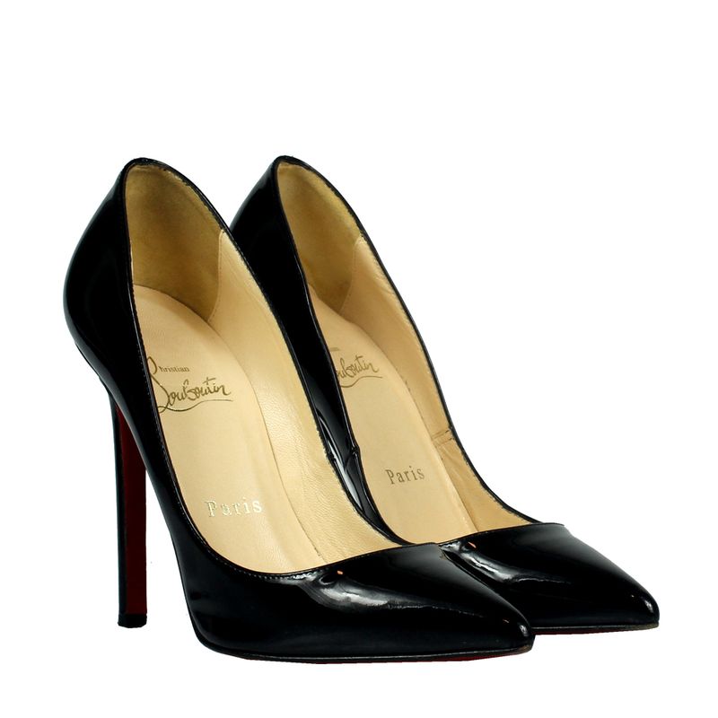 Scarpin-Christian-Louboutin-Pigalle-Verniz-Preto