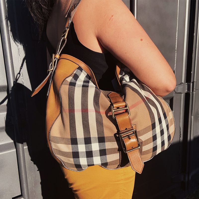 Bolsa-Burberry-Heymarket