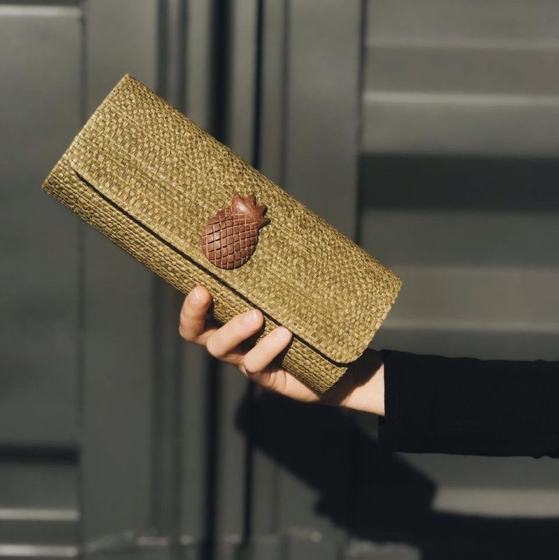 Clutch-Glorinha-Paranagua-Palha-Verde