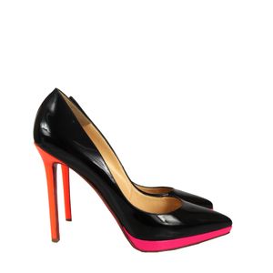 Scarpin Christian Louboutin Pigalle Verniz Preto e Neon