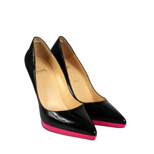 Scarpin Christian Louboutin Pigalle Verniz Preto e Neon