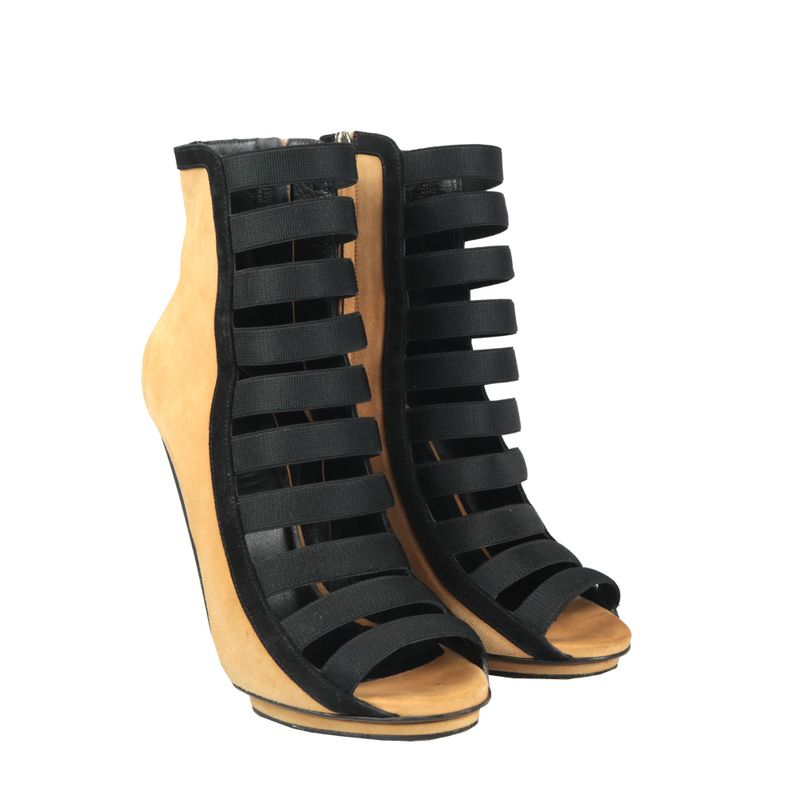 Sandalia-Ankle-Boot-Gucci-Camurca-Caramelo-e-Preta