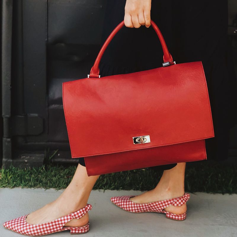 61020-Bolsa-Givenchy-Shark-Tooth-Couro-Vermelho-verso