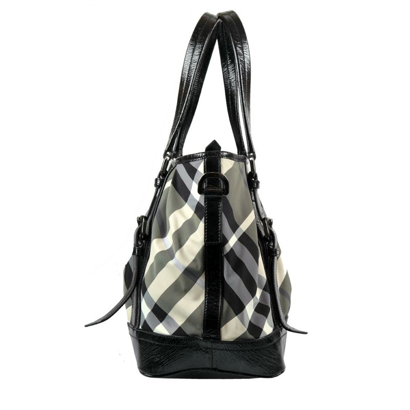 61136-Bolsa-Burberry-Beat-Check-Verniz-Preto61136-Bolsa-Burberry-Beat-Check-Verniz-Preto