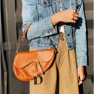 Bolsa Christian Dior Saddle Couro Caramelo