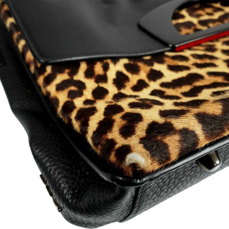 61207-Bolsa-Christian-Louboutin-Passage-Oncinha