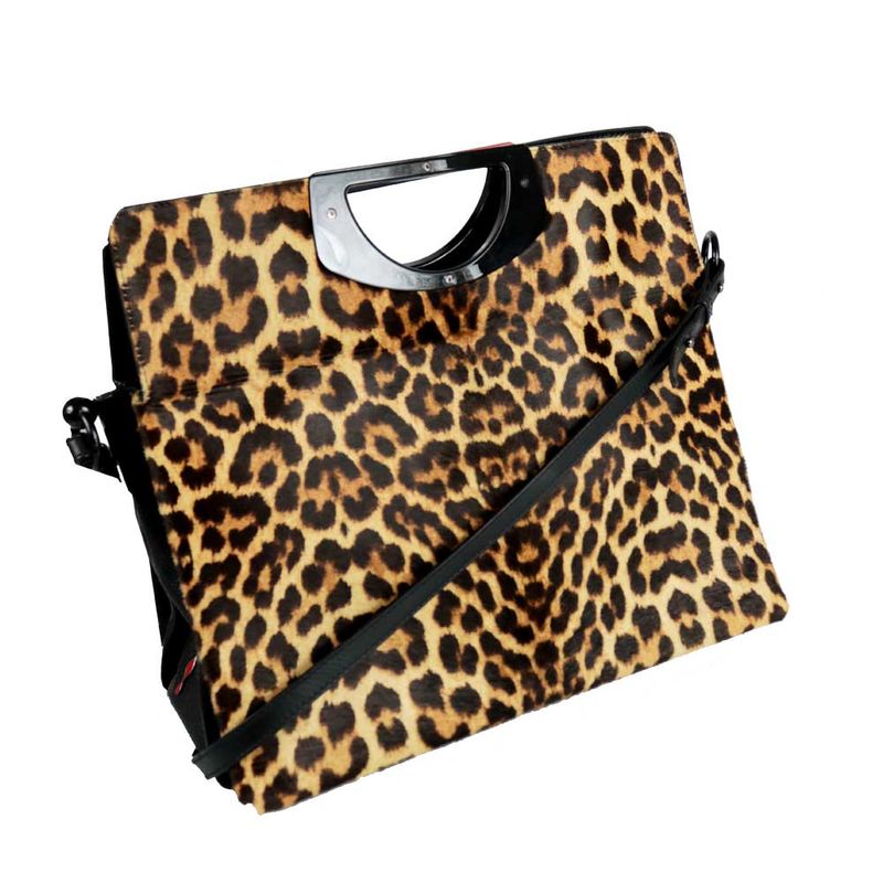 61207-Bolsa-Christian-Louboutin-Passage-Oncinha