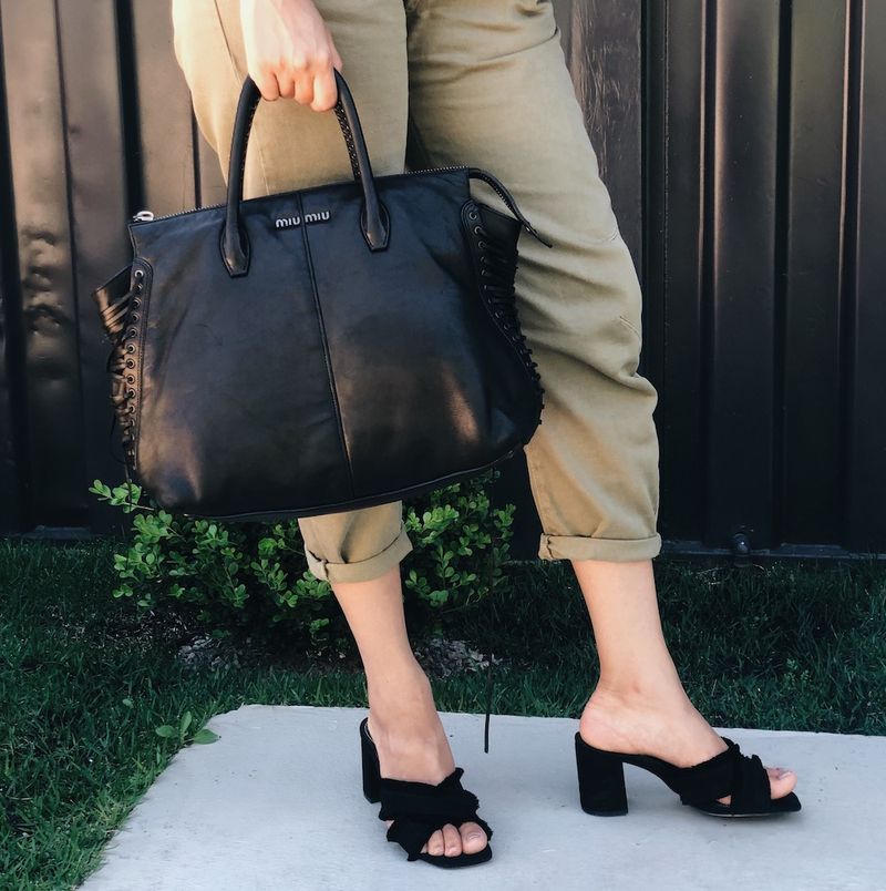 Bolsa-Miu-Miu-Couro-Preto