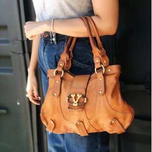 Bolsa Valentino Garavani Caramelo Media