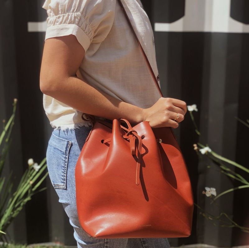 Bolsa-Mansur-Gavriel-Bucket-Marrom