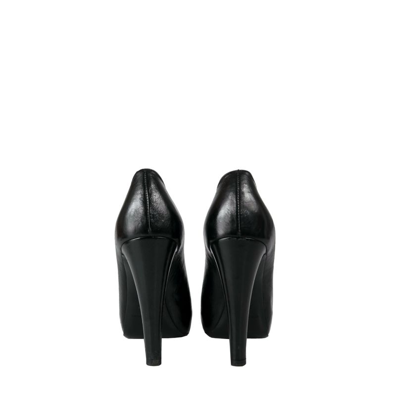 Pump-Emporio-Armani-Couro-Preto