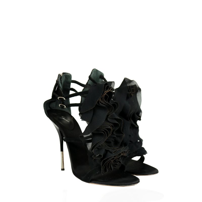 Sandalia-Giuseppe-Zanotti-Babados-Preto