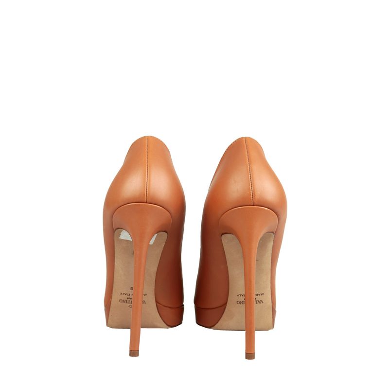 Scarpin-Valentino-Couro-Caramelo