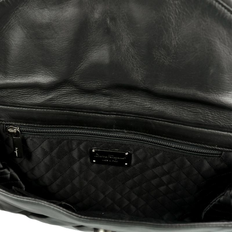 Clutch-Salvatore-Ferragamo-Couro-Preto