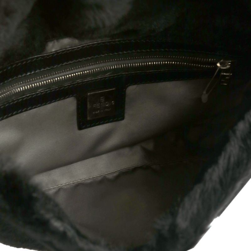 Bolsa-Fendi-Baguette-Pelinhos