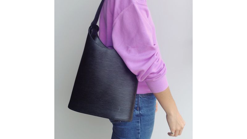Louis Vuitton Verseau Epi Leather Shoulder Bag in Lilac
