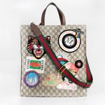 Bolsa-Gucci-Tote-GG-Supreme-Monograma-e-Patches