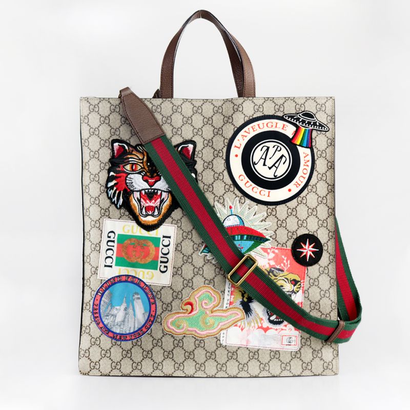 Bolsa-Gucci-Tote-GG-Supreme-Monograma-e-Patches