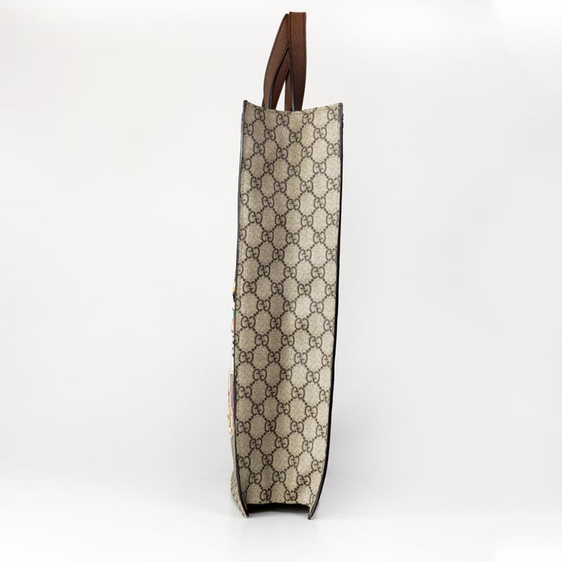 Bolsa-Gucci-Tote-GG-Supreme-Monograma-e-Patches