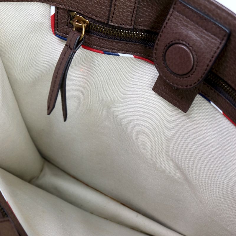 Bolsa-Gucci-Tote-GG-Supreme-Monograma-e-Patches