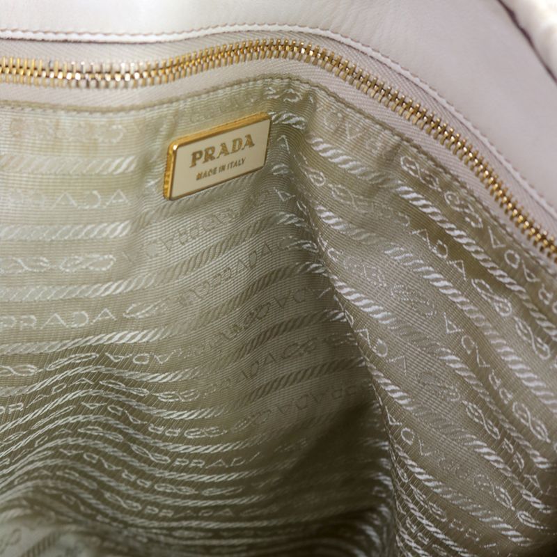 Bolsa-Prada-Couro-Off-White-e-Personalizacao-By-Olivia-Lambiasi
