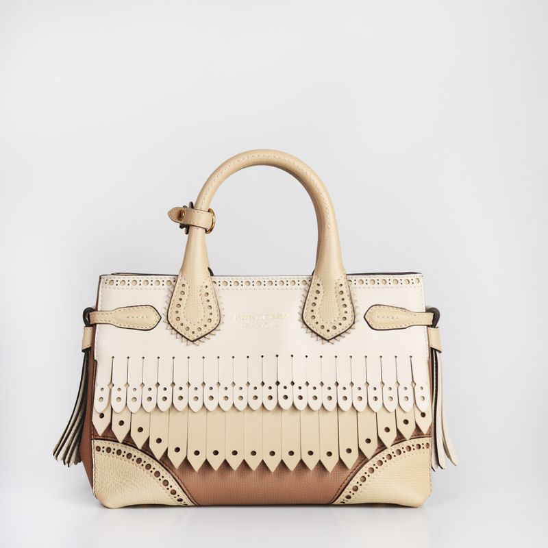 Bolsa-Burberry-Banner-Couro-Bege-com-Franjas