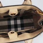 Bolsa-Burberry-Banner-Couro-Bege-com-Franjas