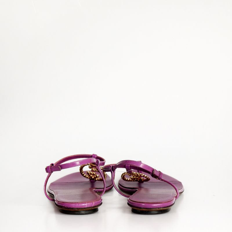 6204-Sandalia-Rasteira-Gucci-Verniz-Roxo-2