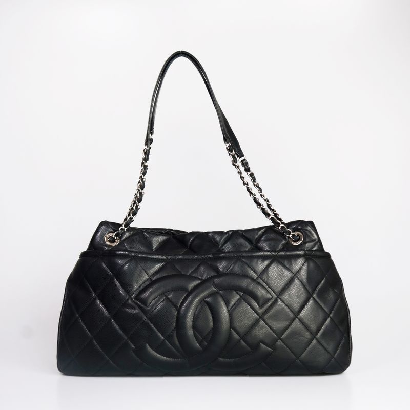 Bolsa-Chanel-Couro-Caviar-Preto