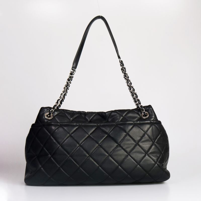 Bolsa-Chanel-Couro-Caviar-Preto