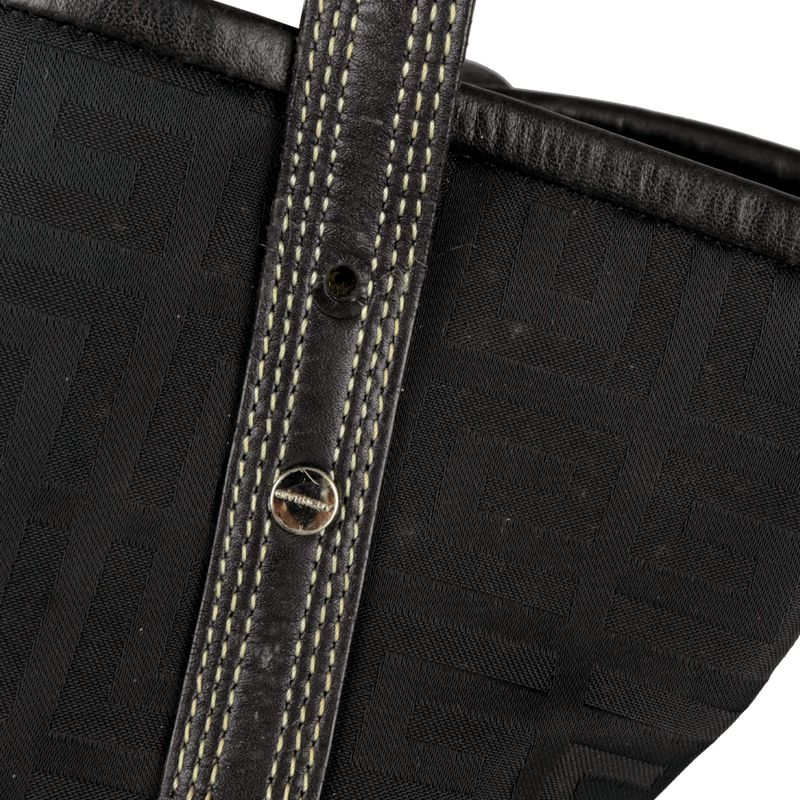 61947-Bolsa-Givenchy-Nylon-Preta-6