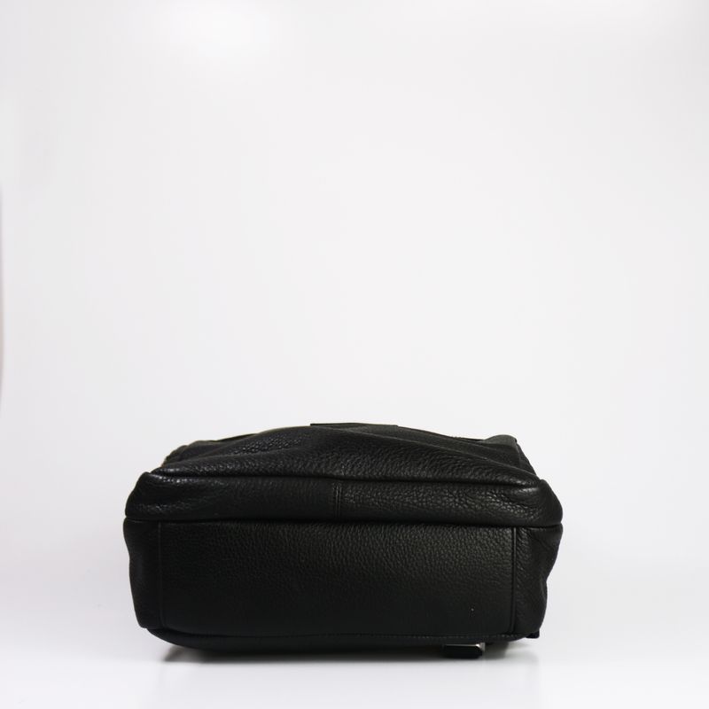 Mochila-Marc-Jacobs-Couro-Preto