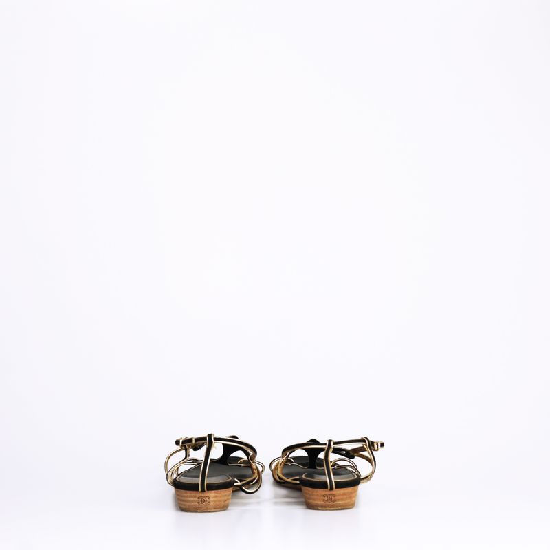 62110-Sandalia-Rasteira-Chanel-Veludo-2