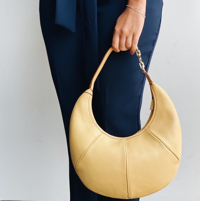 Bolsa-Salvatore-Ferragamo-Hobo-Couro-Amarelo