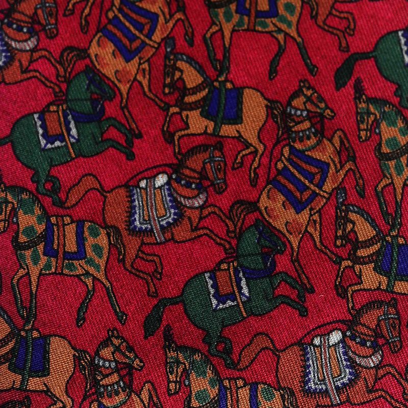 Gravata-Salvatore-Ferragamo-Cavalos-Vinho