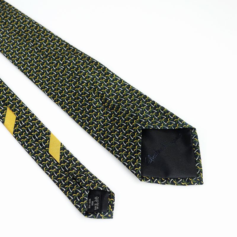 Gravata-Salvatore-Ferragamo-Coqueiros