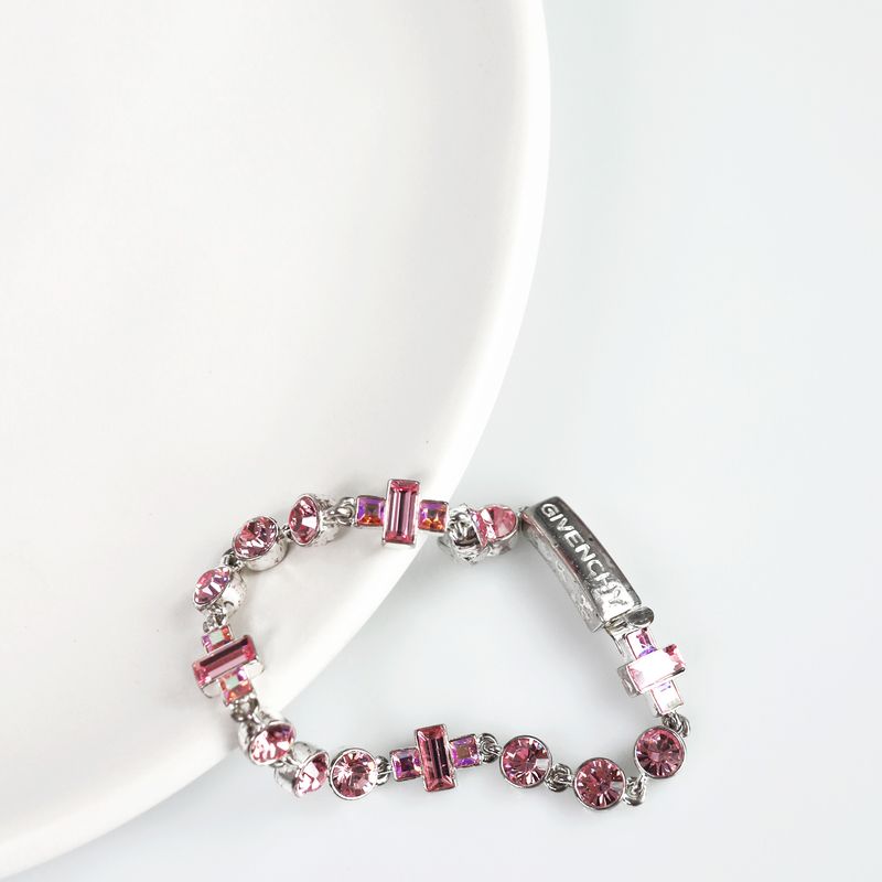 Pulseira-Givenchy-Prateada-Strass-Rosa