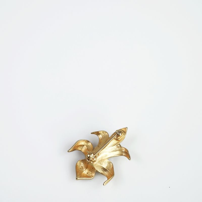 Broche-Swarovski-Lirio-Perola