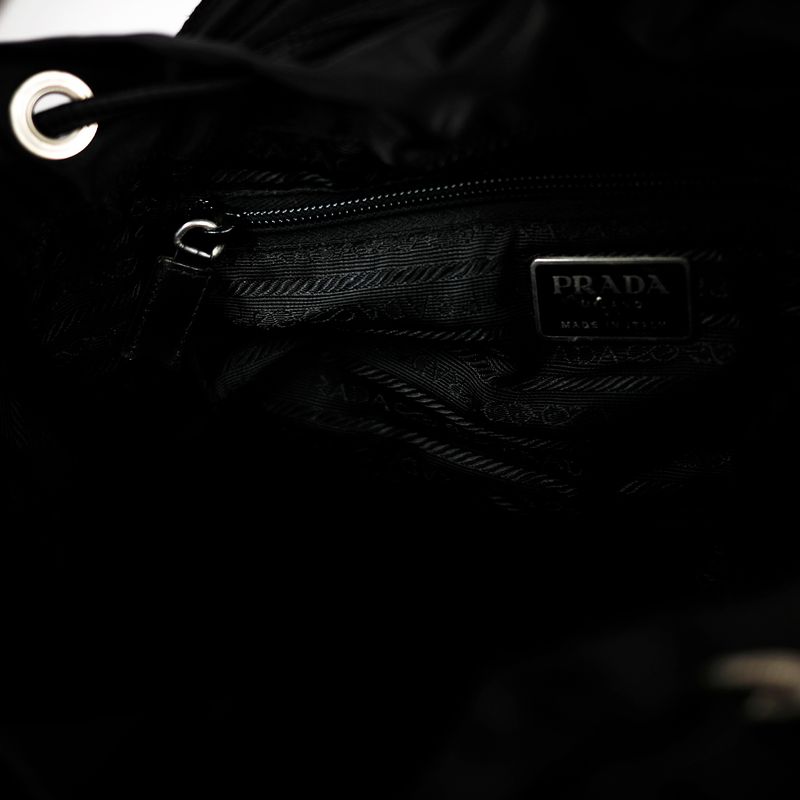 Mochila-Prada-Nylon-Preto
